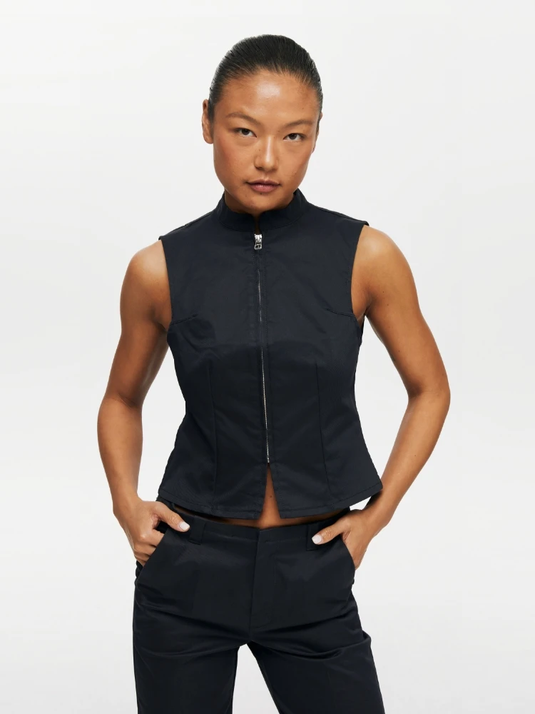 Black Short Sleeveless Women's Vest Breathable Oneup Solona Sporty Zipper Design Cotton Polyester Blend Summer Outerwear