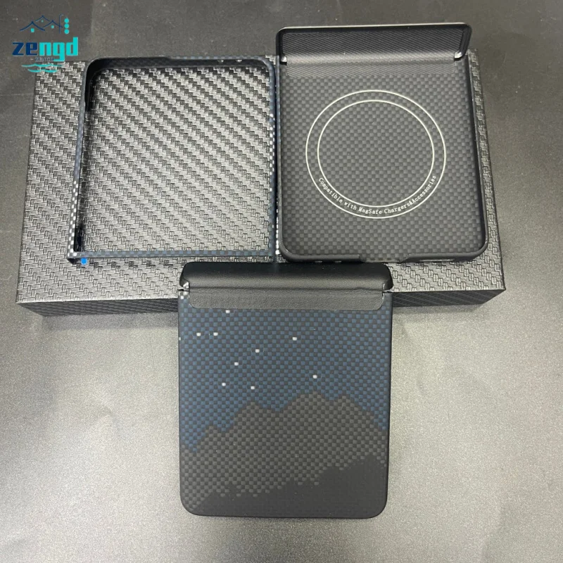 For Samsung Galaxy Z Flip7 Kevlar Carbon Fiber Slim Magnetic Shockproof Case - Reinforced Central Axis Hinge Protection