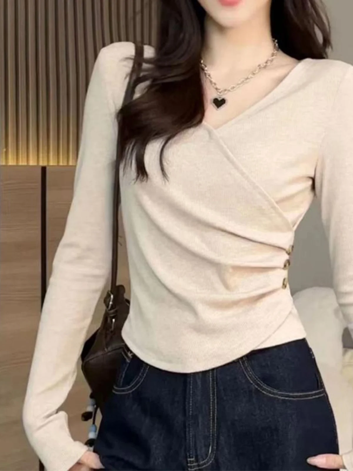 T-shirt a maniche lunghe da donna Top in cotone vintage gotico Slim Fit Lace Trim Patchwork Orlo arricciato Autunno Street Fashion Scuro