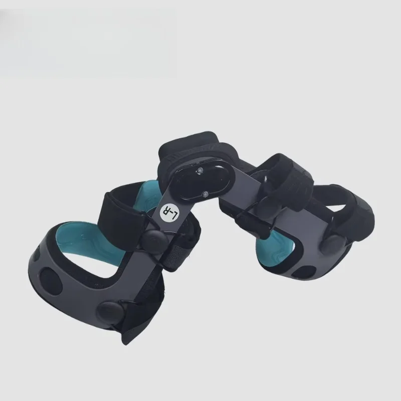 Adjustable thick nylon hinge knee brace for postoperative orthopedic support, closed with a button