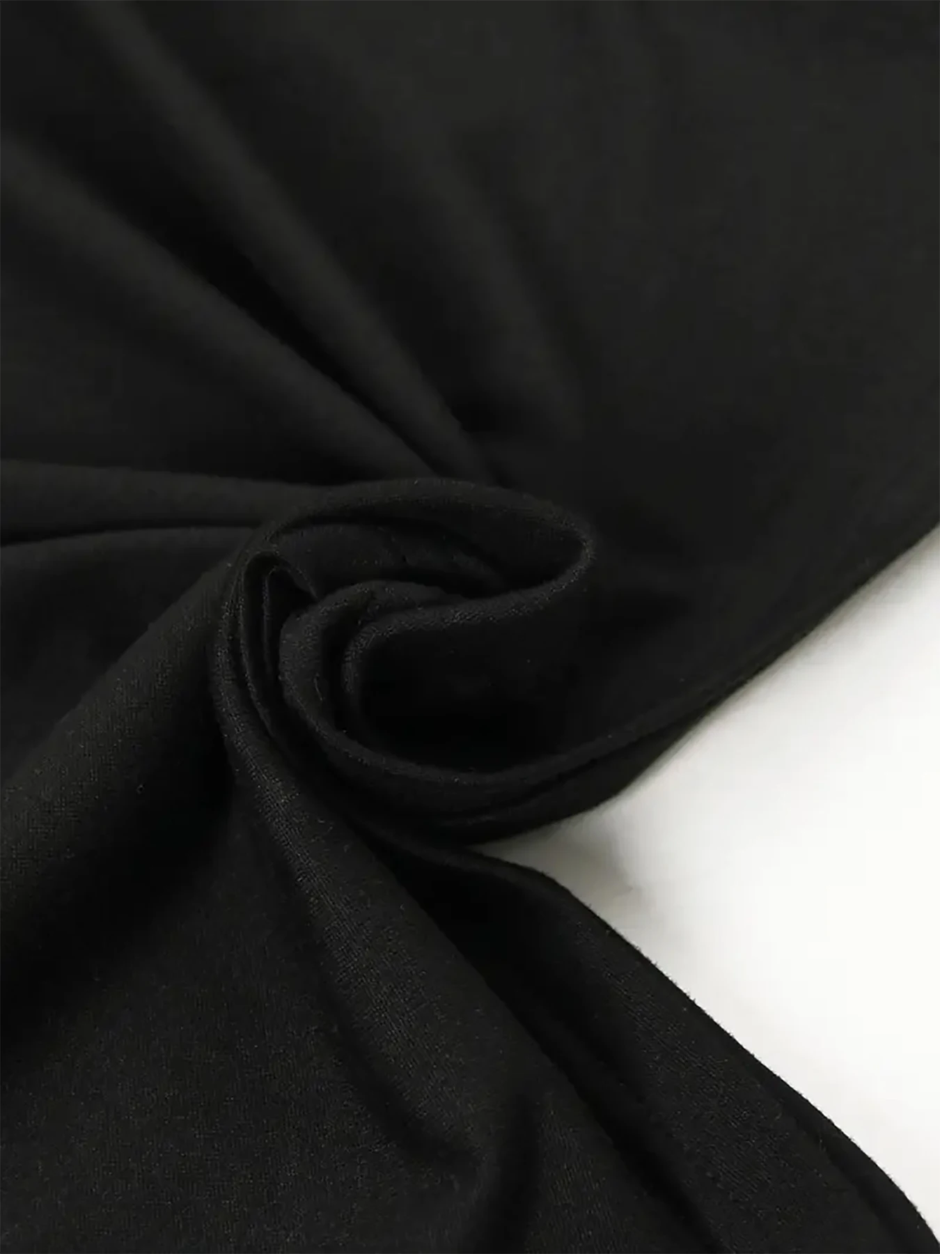 Sportieve, trendy en unieke stijl, loszittende tweedelige set met korte mouwen en shorts, met bedrukte versieringen, perfect voor dagelijks zomers, woon-werkverkeer, straatwandelingen en campusuitjes, unieke dameskleding