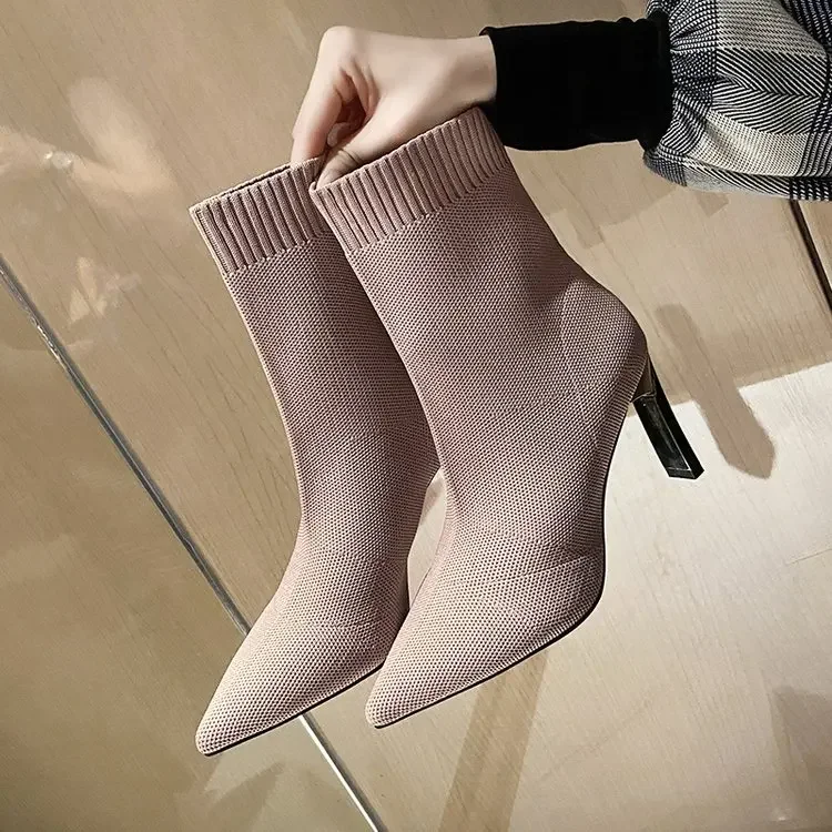 Botas finas y finas que combinan con todo para mujer, calcetines elásticos de tubo medio con punta estrecha, novedad de Otoño Invierno 2024