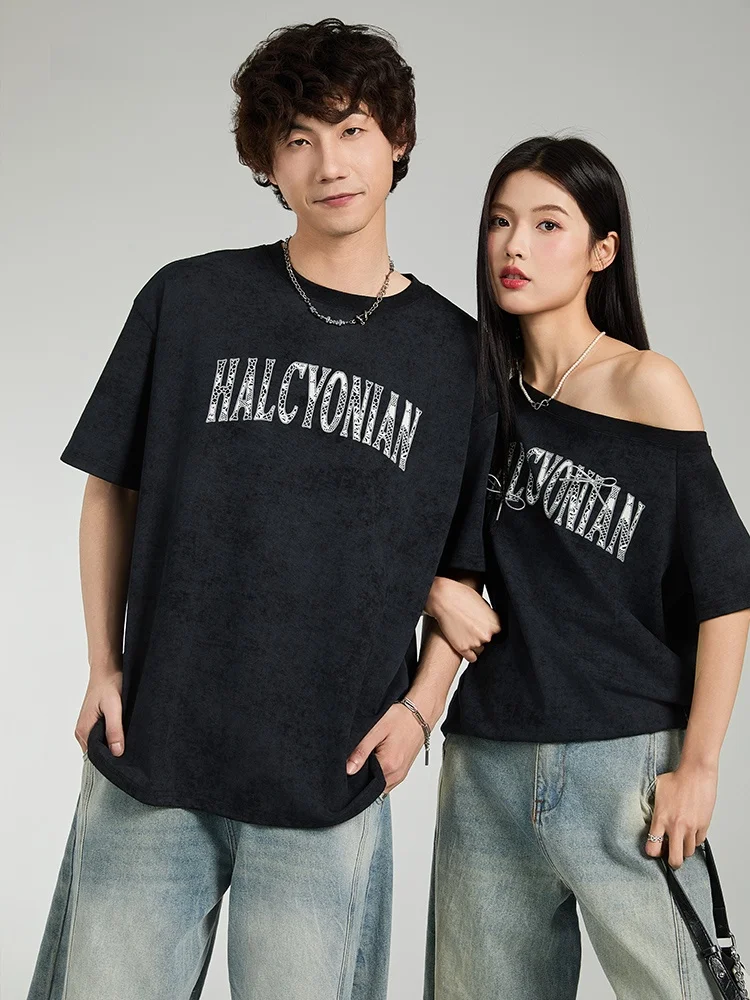 

Casual Couple Matching Short Sleeve T-Shirts Men's And Women's Loose Fit Cotton Printed T-Shirts Shoulder Print Design