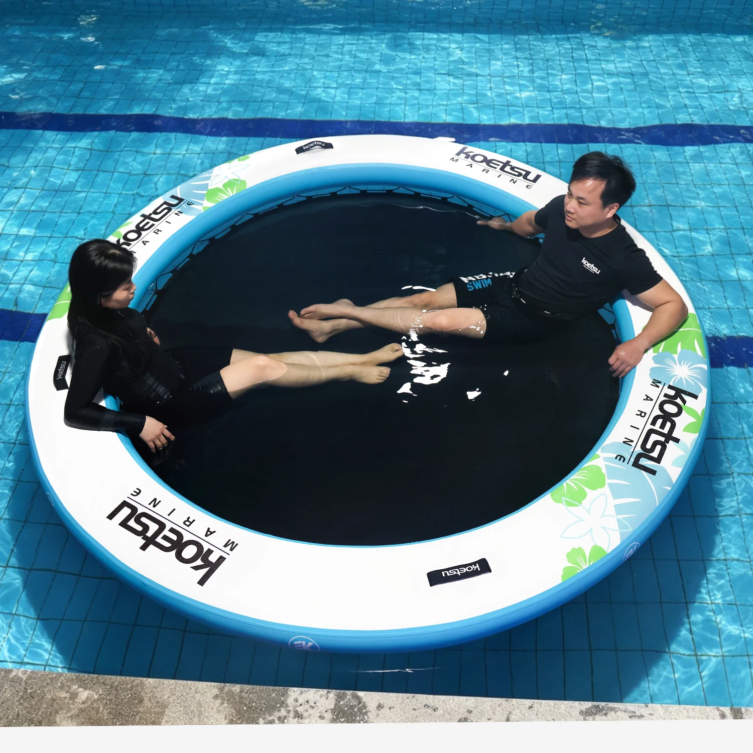 KOETSU 245cm Round Inflatable Floating Water Bed, Large Pool Float for Lake River, Relaxation Lounge