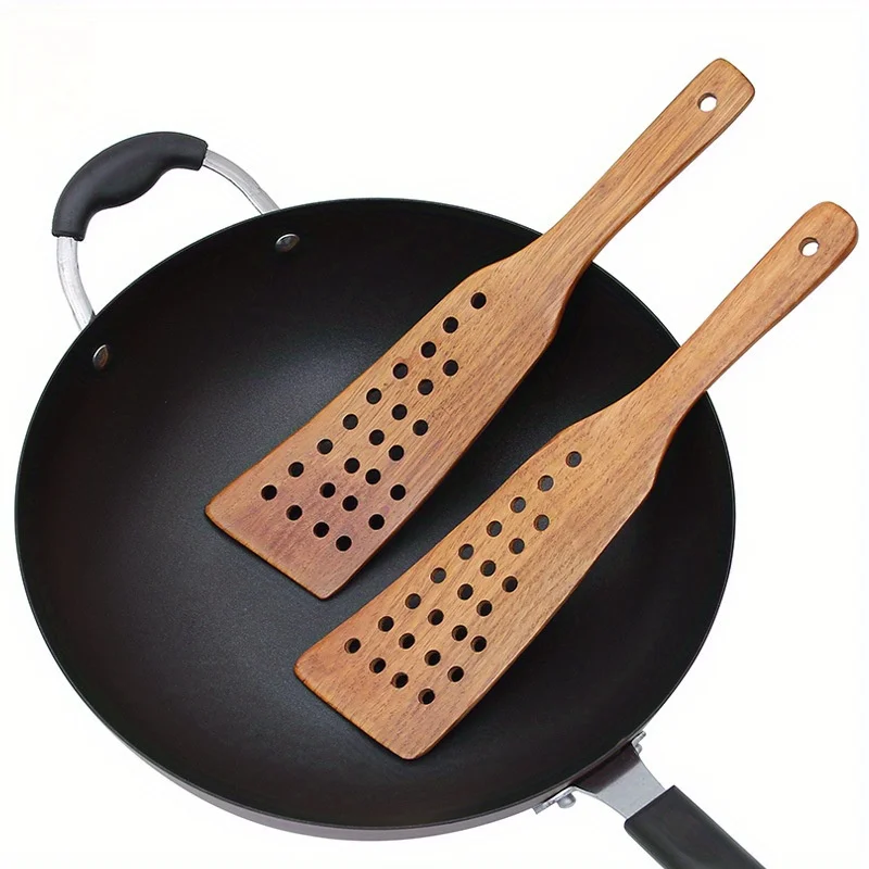 

24 Holes Filter Shovel Kitchen Cooking Tool Frying Steak Shovel Wooden Handcrafted Cooking Curved Spatula for Non-Stick Pan