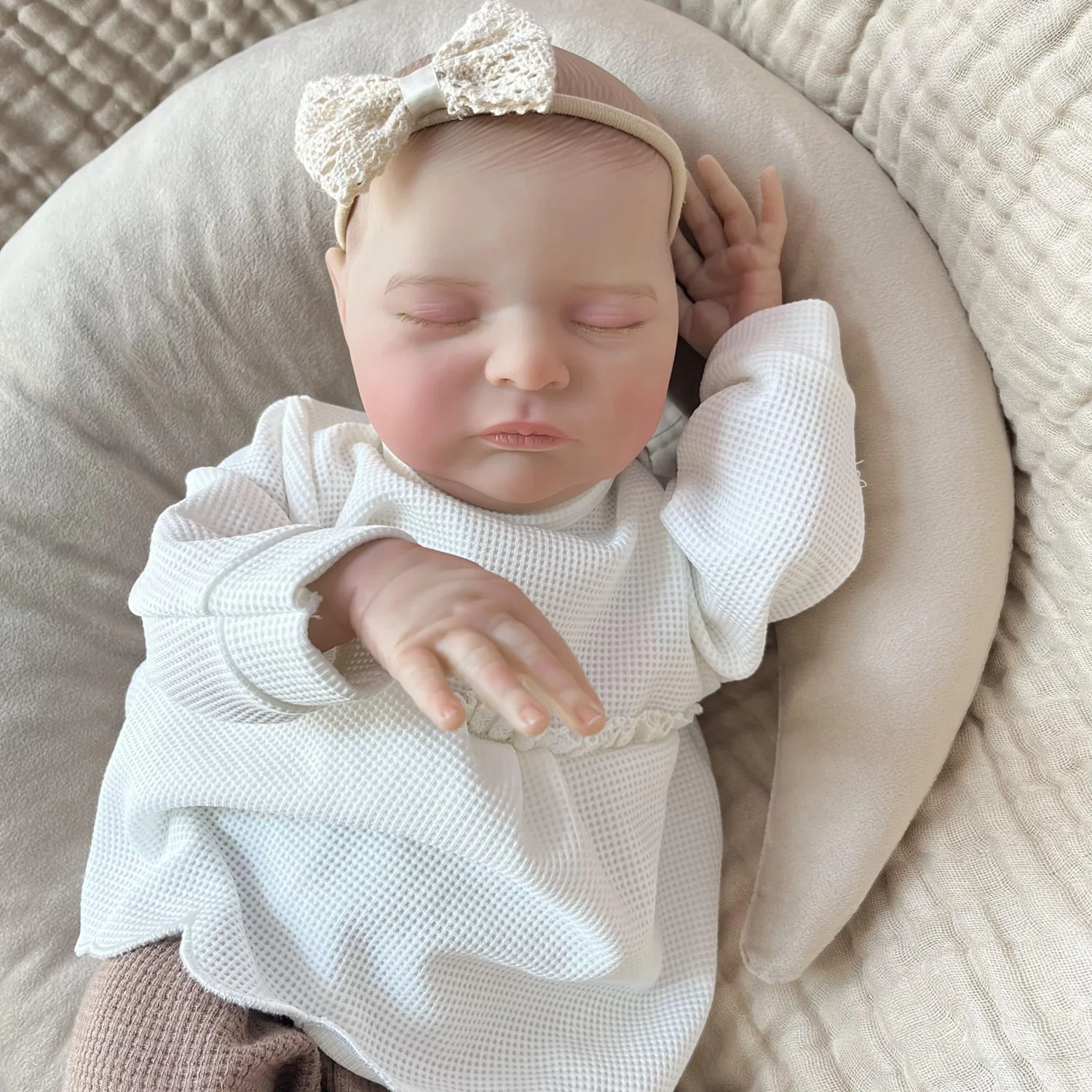 

BZDOLL 50 CM Asleep Reborn Baby Doll with 3D Skin With Visible Veins and Vinyl Limbs Cloth Body Toy For Kids Art Bebe Collection