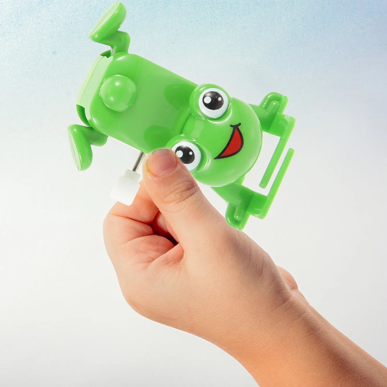 

4Pcs Wind Up Frog Clockwork Plastic Children's Funny Gifts Party Favors Walking Spring Simulation Plaything Wind Up Toys