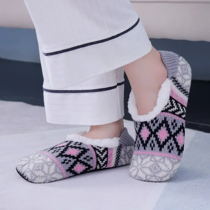 Womens Winter Warm Floor Socks Fleece Lined Non Slip Grip Slipper Socks Soft Sole Indoor Home House Socks Snowflake Print Cozy