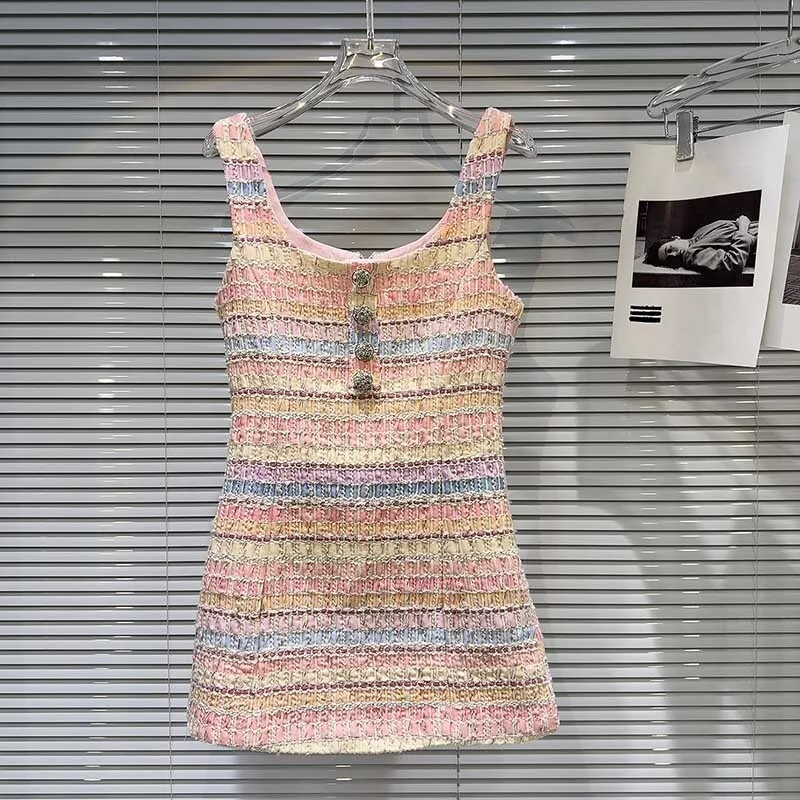 

2025 Summer New Fashion Diamond Flower Buckle Woven Tweed Dresses Women Elegant Contrast Color Sleeveless Dress