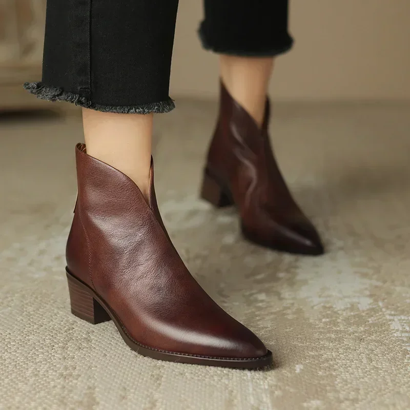 Kobiety Pointy Brown Ankle Boots High Heels Shoes Woman Vintage Chelsea Boots Autumn PU Leather Femme Mid-heel Stubby Ankle Boots