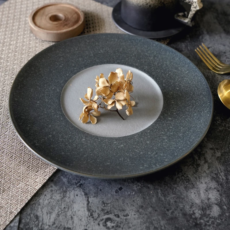 Ceramic Western Food Steak Dinner Plate Black Round Household Dish Creative Two-color Plate Setting Tablewareinspecialrestaurant