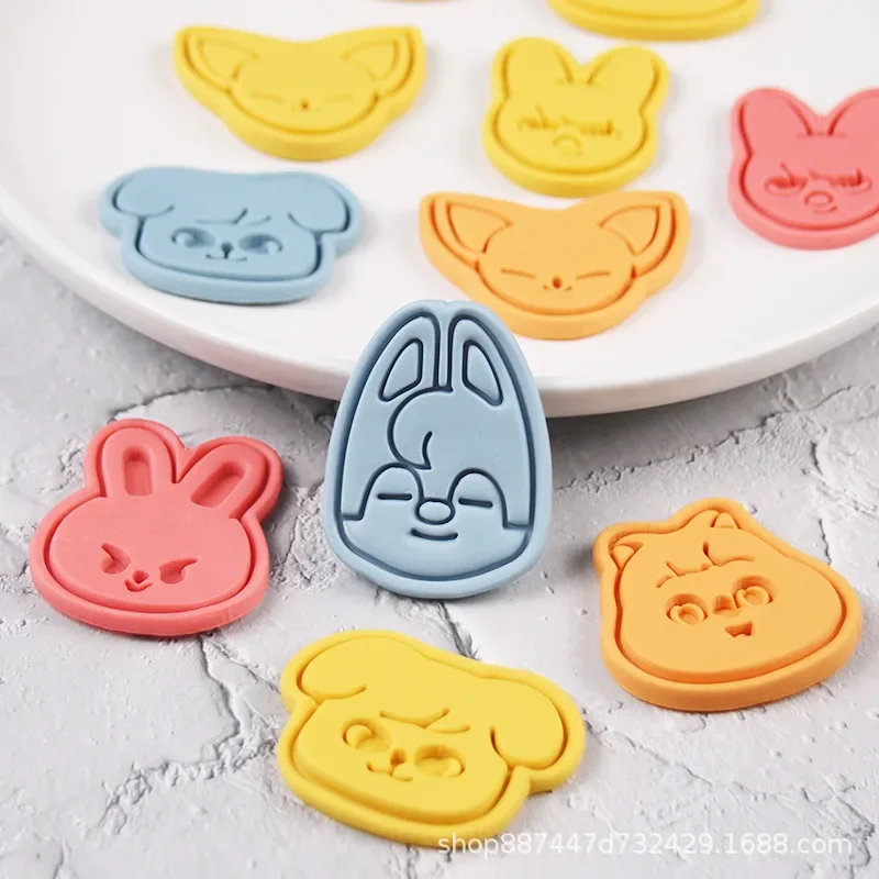 Skzoo Cartoon Animal Image Biscuit Mold 3D Stereoscopic Pressing Cookie Printing Baking Tool Fan Related Products