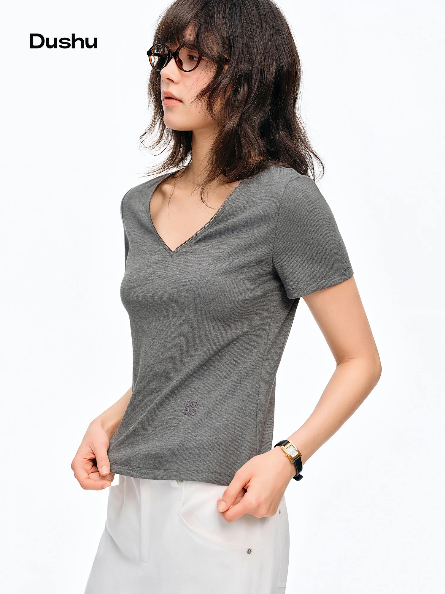 

DUSHU Elastic Slim Fit Short Sleeve T-Shirt Women V-neck Summer Basics Style Double Style Embroidered Antibacterial Top Solid
