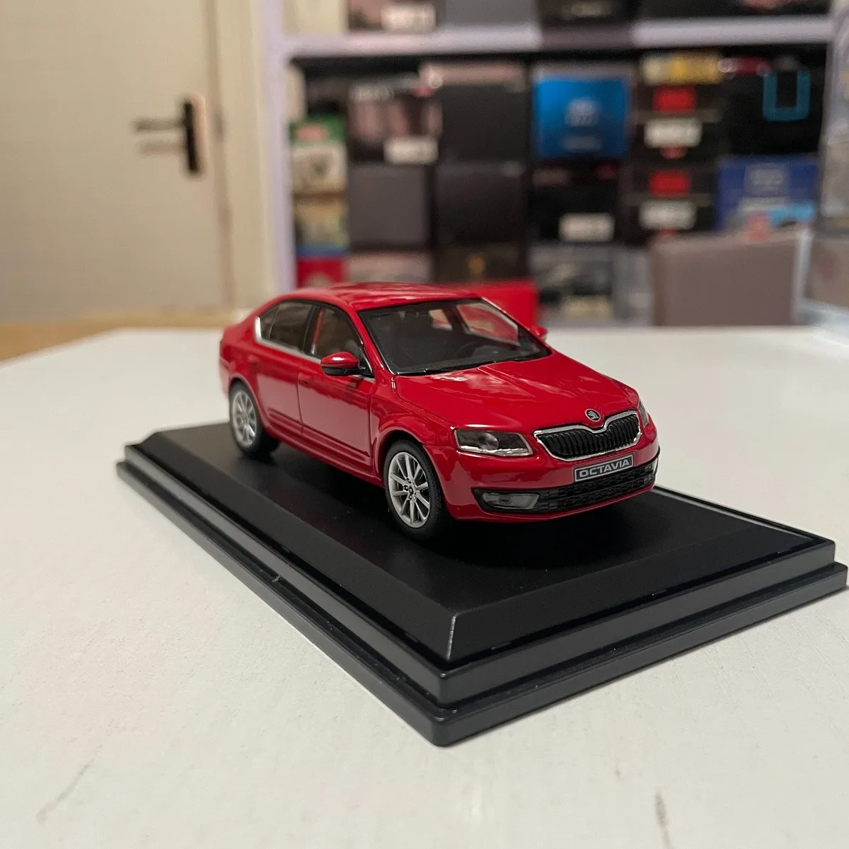 1:43 Scale Skoda Octavia 2016 Alloy Car Model Collection Ornaments Vehicle Toy