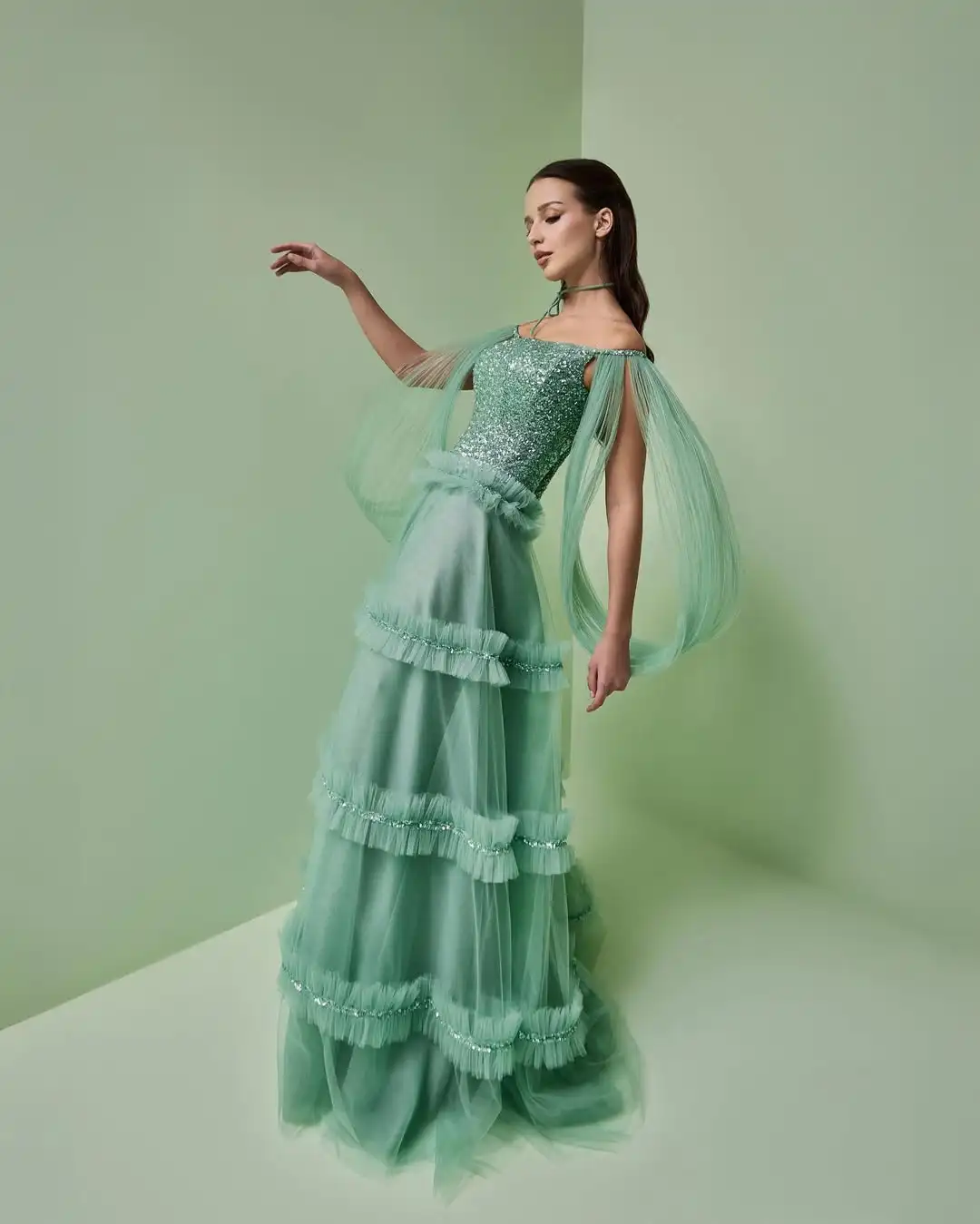 Abito da ballo in tulle verde fata Abito plissettato con spalle scoperte Abiti da sera affascinanti Abito da gala per compleanno da donna فسات