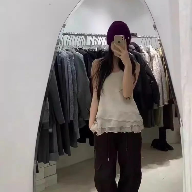 Versatile round Ne Svel Women's Vest Dongda Gate Autumn Winter Layering Design Sensation Hem Lace Splice Top