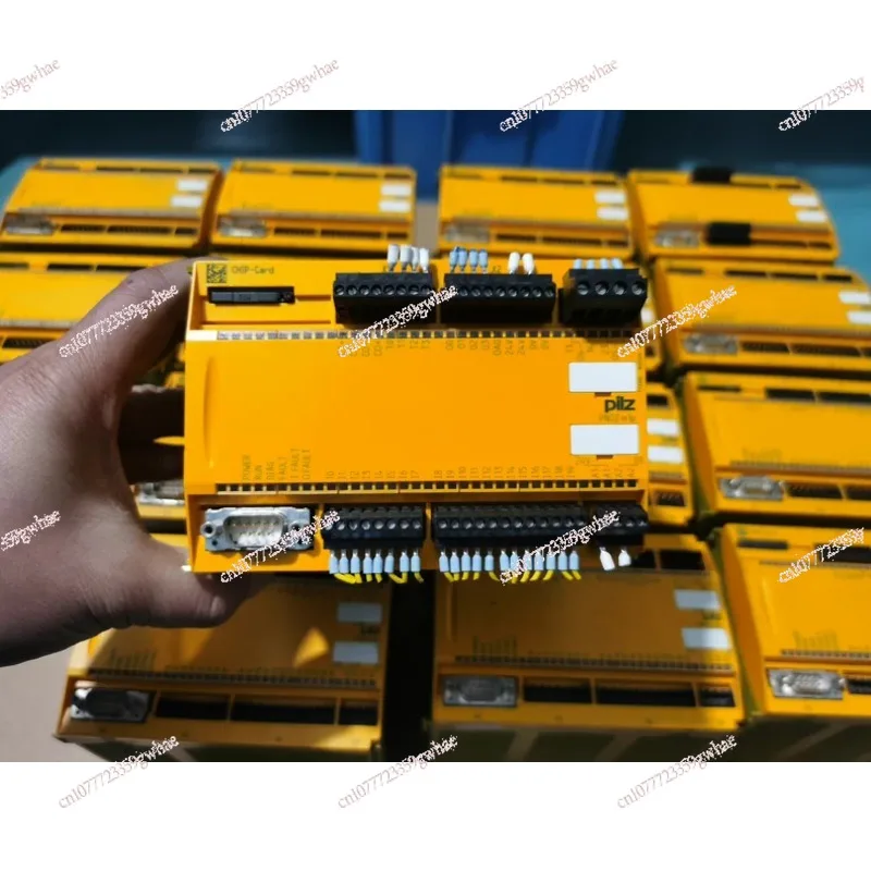 

Non-brand new PNOZ m1p ID773100 equipment disassembly