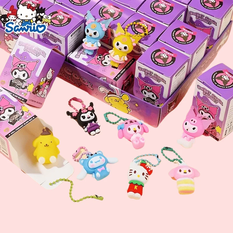 حقيبة هدايا مكونة من 24 قطعة من سلسلة المفاتيح لحفلات سانريو، مجموعة سلسلة مفاتيح عشوائية