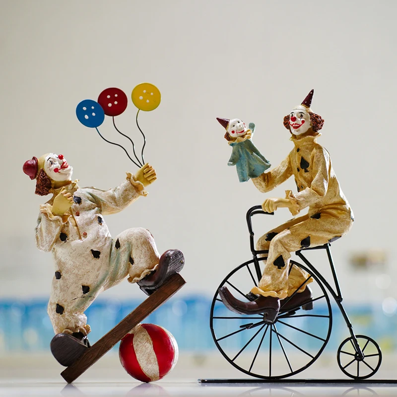 Circus Clown Statue Ornament Buffoon Doll Collection Home Living Room Bedroom Decoration Desktop Figurine Decor Party Gifts