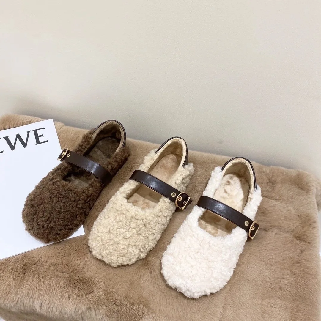 

2026 New Vintage Women Warm Fur Flats Shoes Fashion Shallow Belt Buckle Spring Autumn Ladies Comfort Loafers Shoes