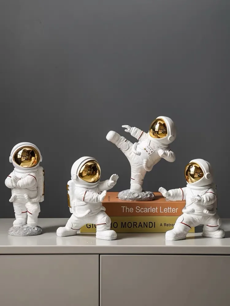 

Creative Portrait Decoration Chinese Kung Fu Astronaut Resin Figurine Home Furnishings Study Desk Bookcase Desktop Decor декор