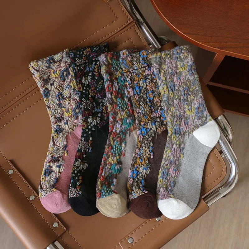 Winter Flower Embroidery Harajuku Retro Streetwear Long Socks Thick Keep Warm Woman Socks Cashmere Wool Thermal Cute Socks Gifts
