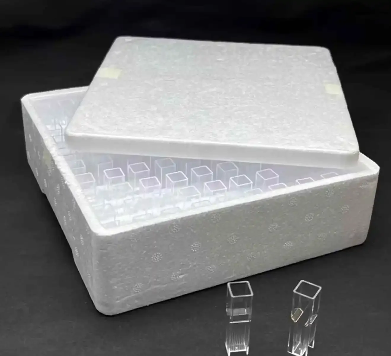 100Pcs A Box 1.5ml/4,5ml Semimicro Square Plastic Test Tubes Vials Container Craft Cuvette Lab