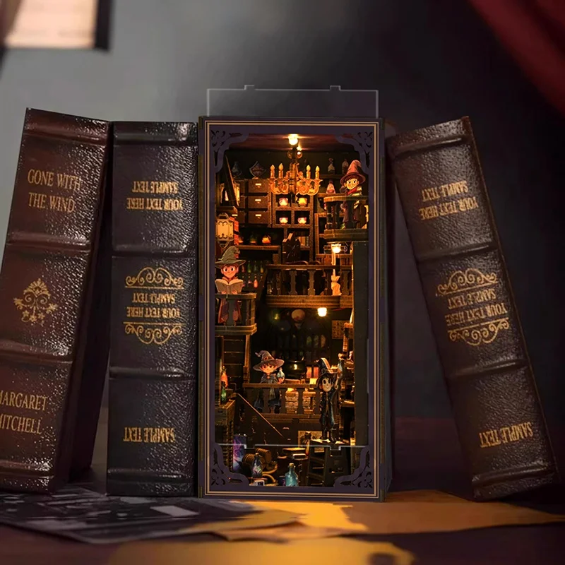 NOWOŚĆ DIY Book Nook Półka Zestawy wkładek Alchemy Master Półka na książki Drewniane miniaturowe zestawy modeli Ręcznie robione podpórki do książek Przyjaciele Prezenty urodzinowe