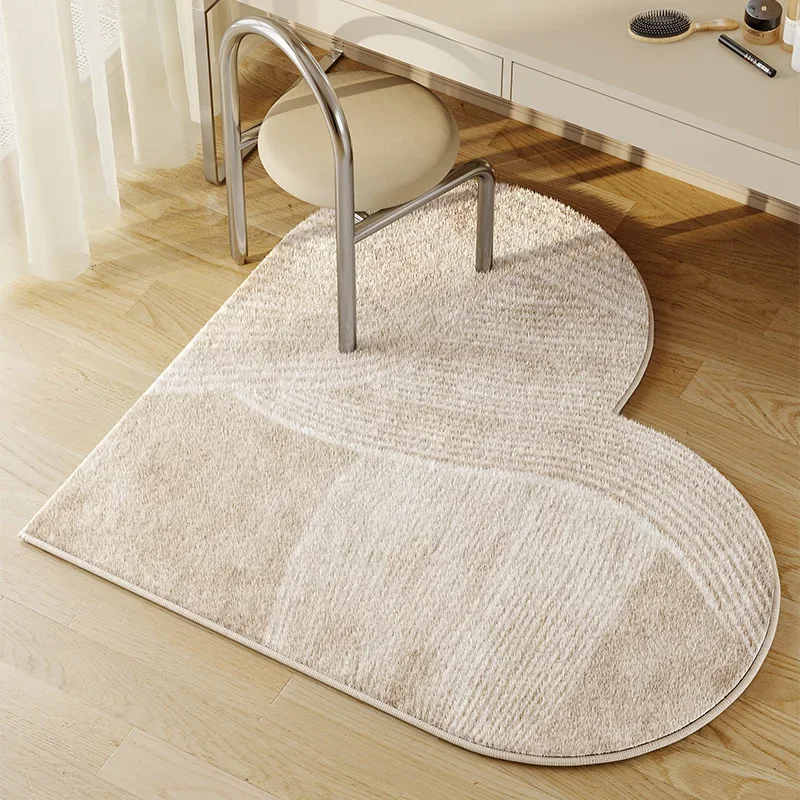 

Love-Shaped Desk Carpet Simple Cream-Style Bedroom Carpets Line Art Decorative Rug Soft Non-Slip Bedside Rugs Alfombra السجاد 카펫