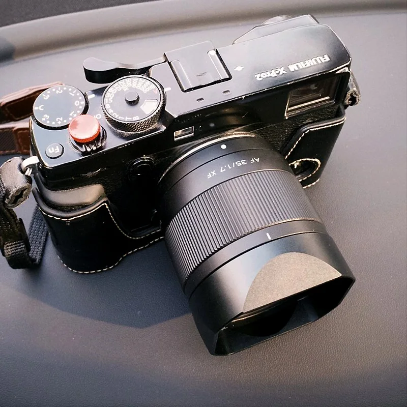 Diseño para Viltrox 40mm F2.5 25mm F1.7 35mm F1.7 56mm F1.7 Parasol cuadrado de metal de bayoneta con tapa de metal gratis