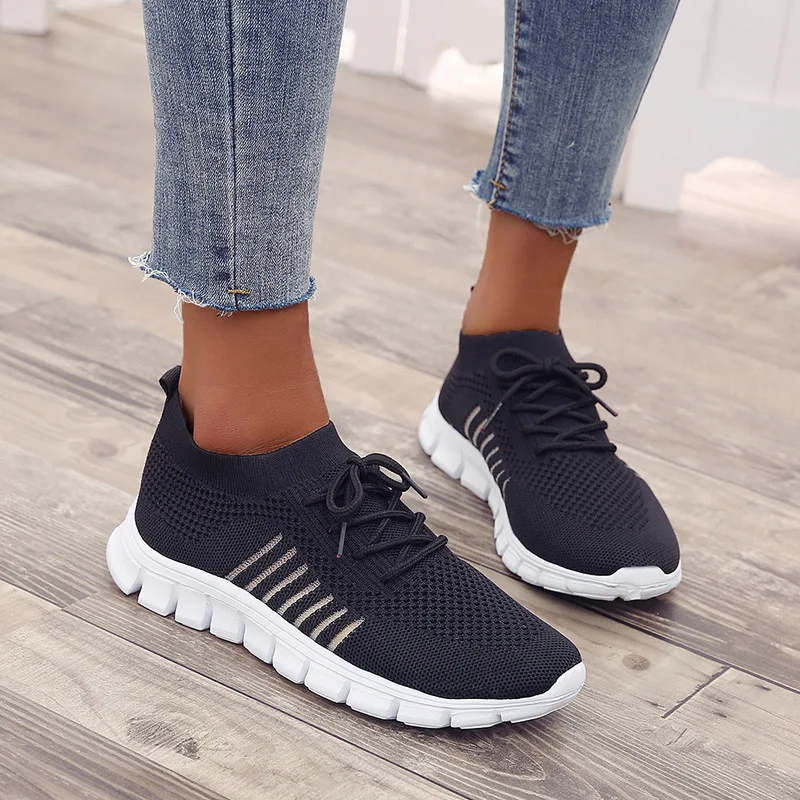 Shallow mouth thick bottom spring and autumn new women's shoes breathable flying fabric soft sole comfortable sports casual shoe