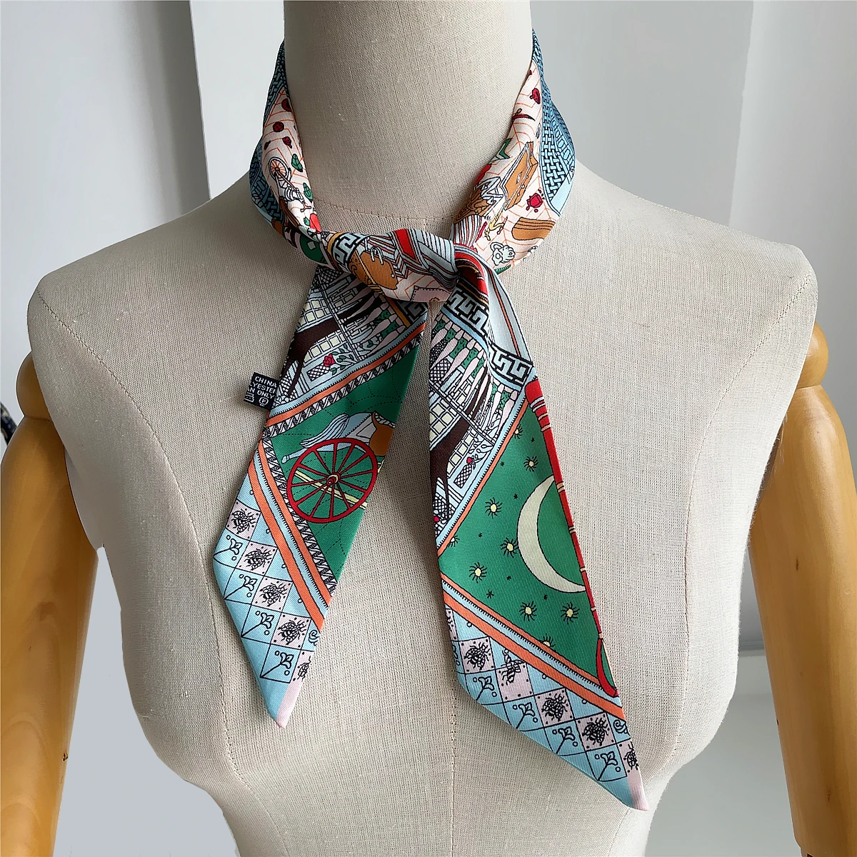 2024 Brand Design CarriageTwill Silk Scarf Luxury Fashion Scarf Women Foulard Skinny Bag Scarves Neckerchief Hair Headband