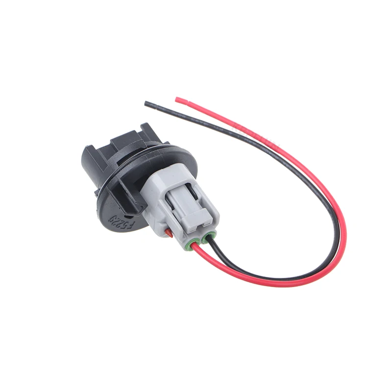 1x For Nissan Frontier Quest Maxima Toyota Camry Car Light T25 3156 Bulb Holder Connector Socket Adapter Accessories