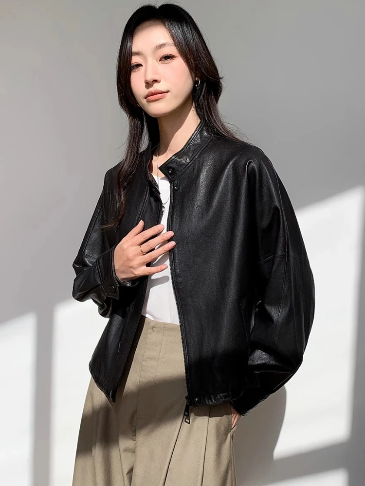 Lässige kurze Echtlederjacke für Damen, Frühling und Herbst 2022, neuer High-End-einfacher Stehkragen, weicher schwarzer Mantel aus echtem Schaffell
