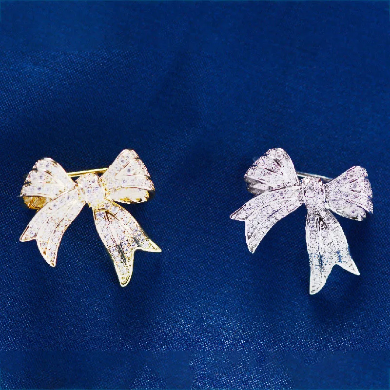 Cute New Bow Brooch for Women Luxury Crystal Brooches Metal Anti-glare Lapel Pin Fixed Clothes Pins Coat Clothing Accessories