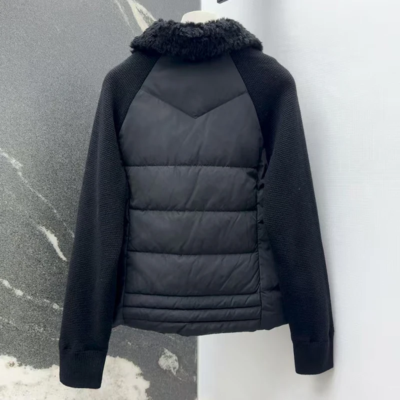 Doudoune à la mode pour femme, avec revers en peluche chaud et manteau à pain à manches tricotées en patchwork, nouvelle collection hiver 2025