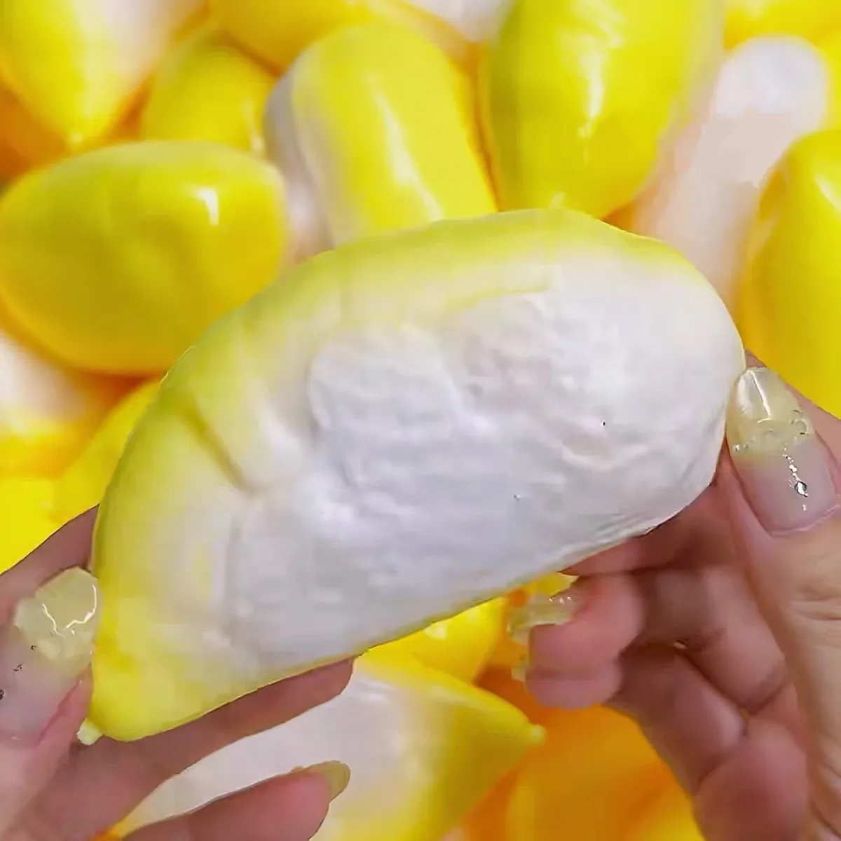 Handgefertigter Knuspriger Durian-Fleisch-Quetschball, Langsam Aufsteigender ASMR Sensorischer Anti-Angst Stressabbau-Quetschball für Erwachsene – Detail 3