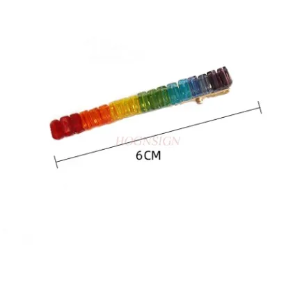 2pcs Exquisite and fashionable rainbow hair clip with cute little bear clip on the side