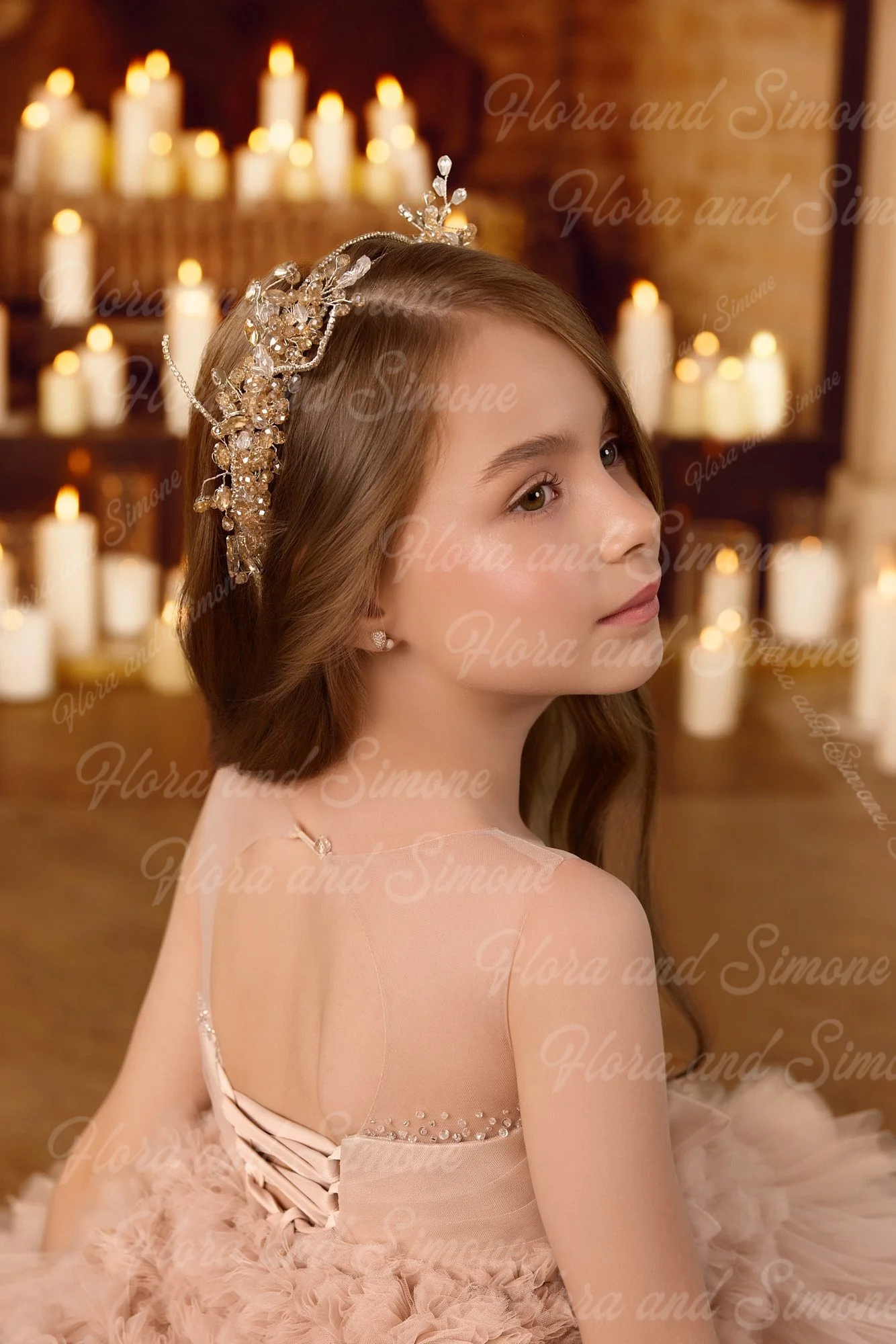 فستان فتاة الزهور بدون حمالات للأطفال من التول وحفلات الزفاف وحفلات أعياد الميلاد وحفلات التخرج المسائية فساتين الأميرة حسب الطلب