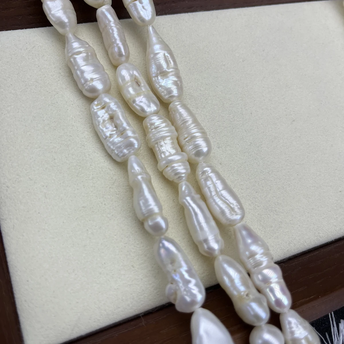 

9x22-10x25mm4A Natural Freshwater White Baroque Chrysalis Pearl Bead Jewelry MakeDIY Necklace Bracelet Accessories Women Wedding