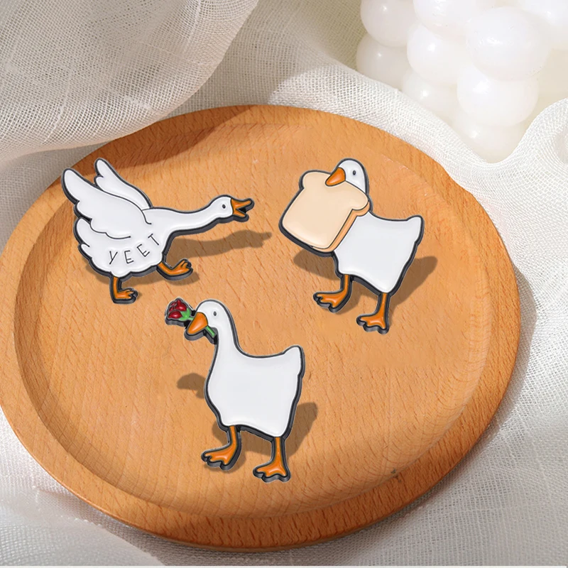 Pins Custom Mess With The Honk You Get The Bonk Brooches Lapel Badges Cartoon Animal Jewelry Gift for Friends Goose Game Enamel