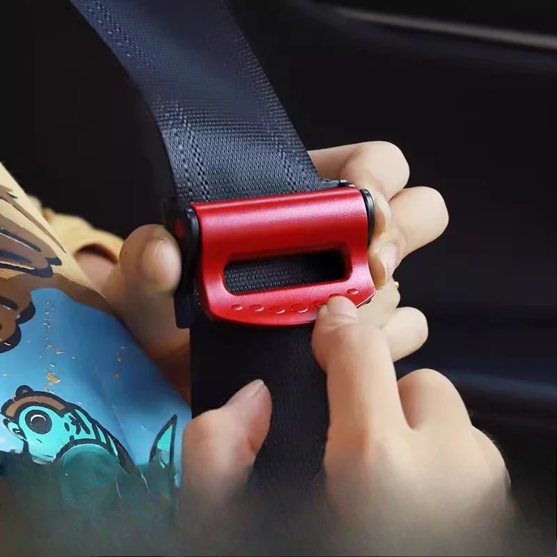 

Car seat belt retainer limiter
