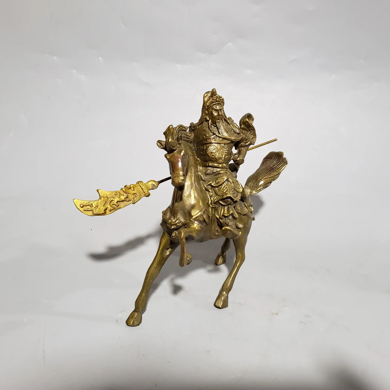 Chinese God of Wealth Riding Horse Guan Gong Statue Figure Sculpture Home Decoration Accessories Brass Decorative Buddha Statue