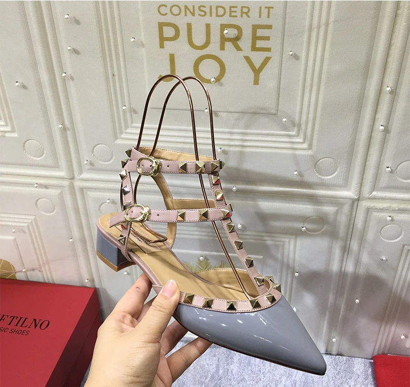 2024 New Summer Sandals Pointed Low Heeled Shoes Fashion Thick Heels Rivet Strap Color Matching Sandals For Women Patent