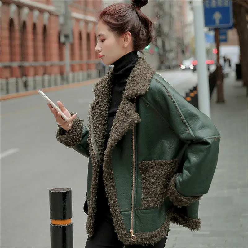 Ladies Winter Leather Jacket Fashion Pure Color Lapel Fleece Locomotive Streetwear 2021 Aviator PU Leather Jacket Women Coats