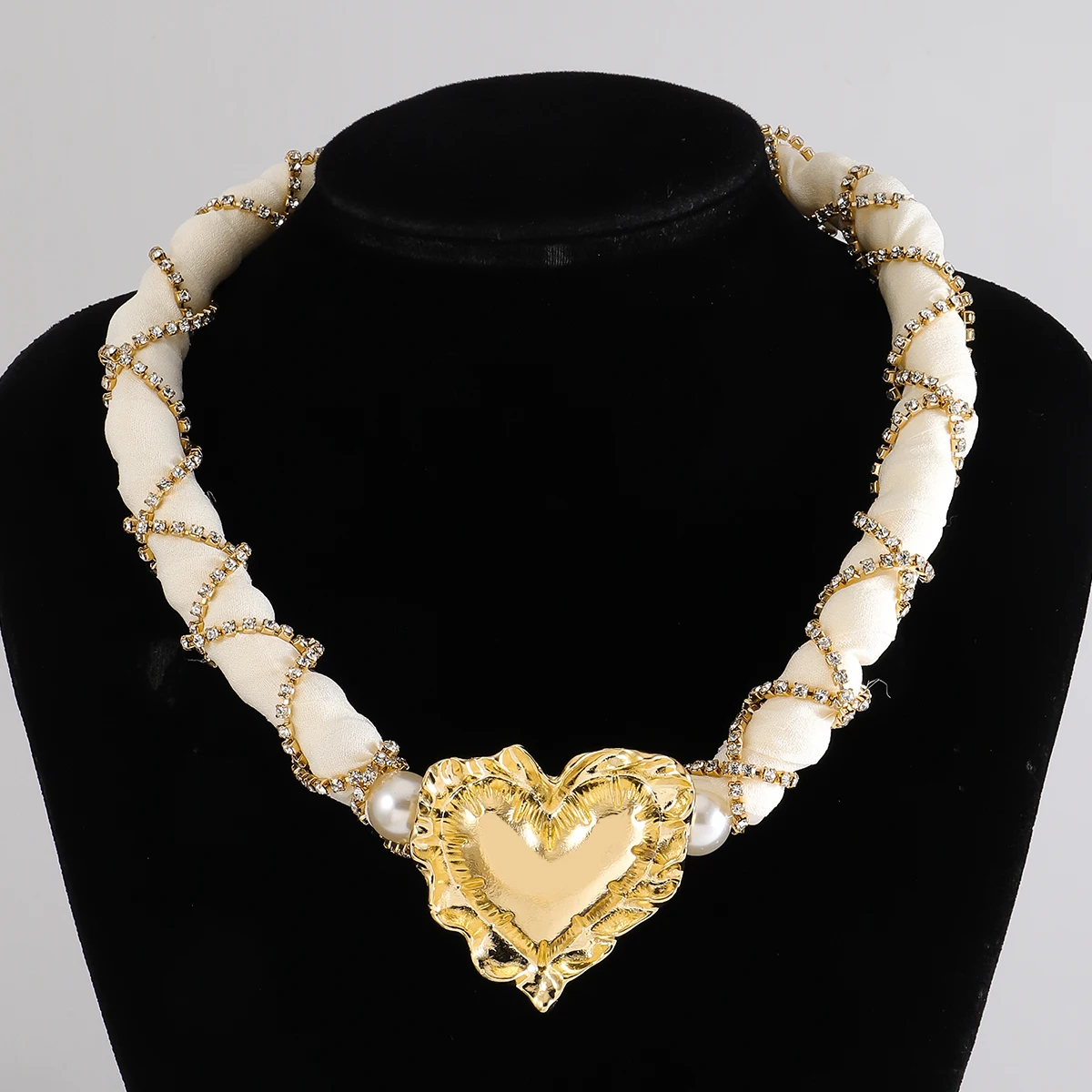 ZAA Pearl Jewel Heart Neckalce Elegant Yarn Rhinestone Choker Necklace For Women Simple Textured Party Accessory Friends Gifts
