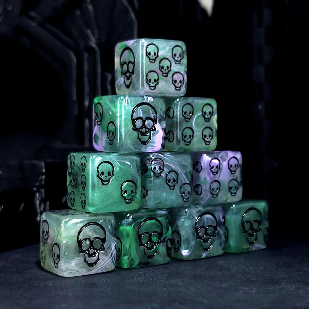 10PCS Ghostly Nebula Green Swirl Clear Resin Skull Six Sided Dice 8PCS D6 Skeleton Pip Dice for Halloween Cthulhu TRPG D&D Role