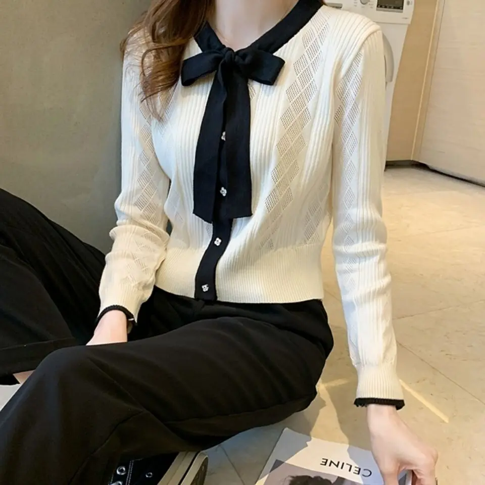 Hepburn Style Bow Knit Sweater for Spring New Core Spun Yarn Sweater Sweet and Versatile Long Sleeved Top