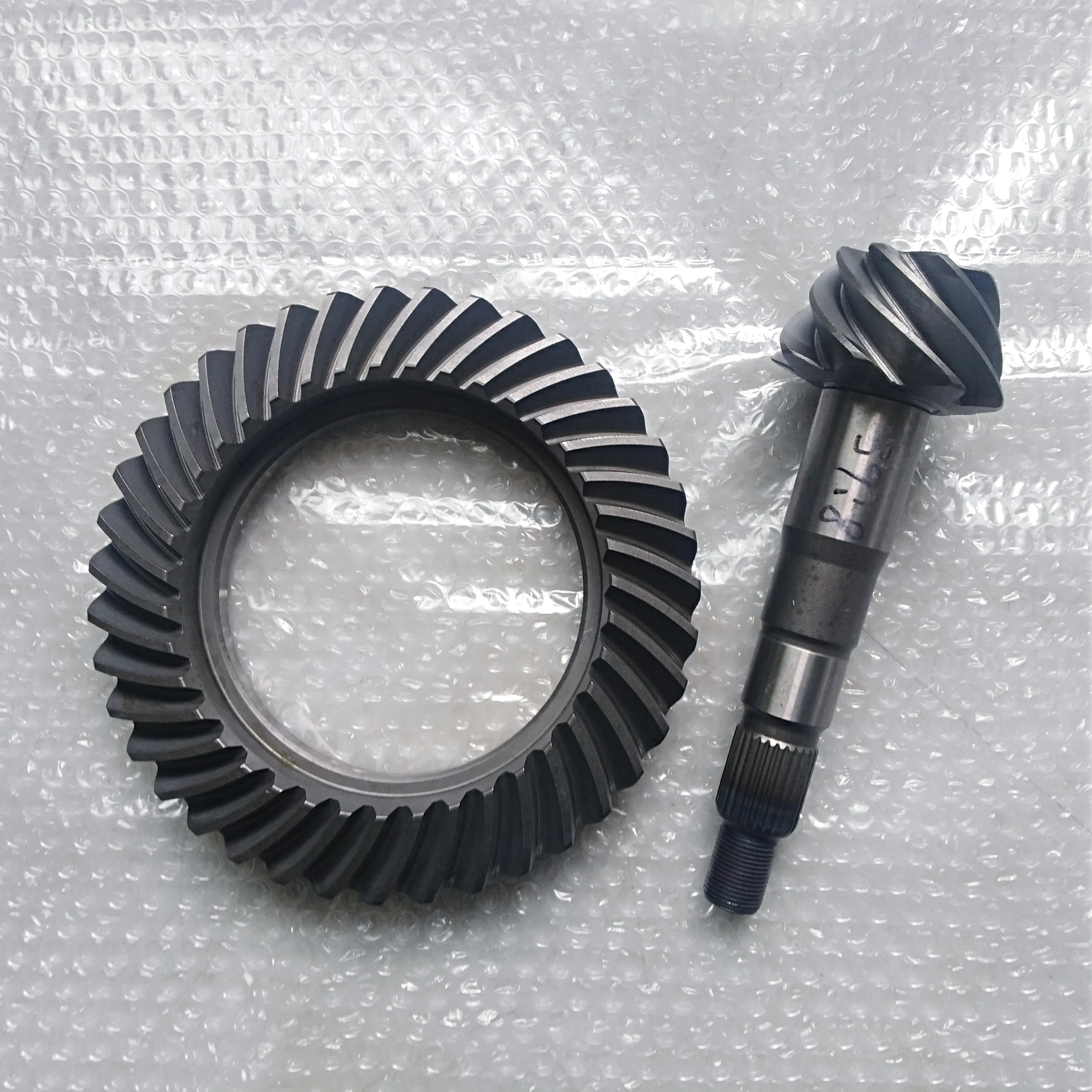 Hot Sale High Quality 8-39 Crown Wheel and Pinion for 41201-39696 Ration 8*39