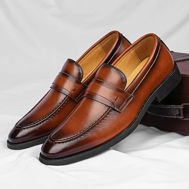 

Retro Men Casual Leather Shoes Lightweight Comfortable Breathable Slip-on Business Office Loafers Sizes 38-46 Men Leather Shoes